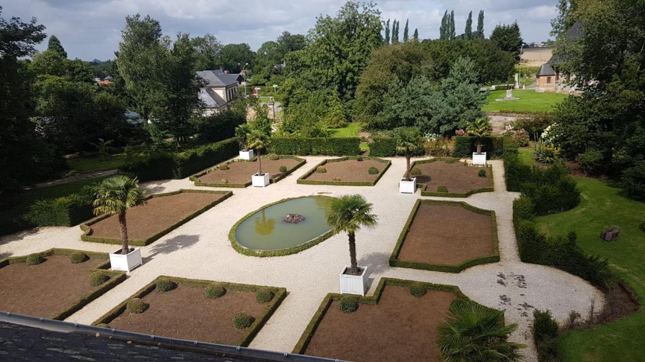 Chambre E Andre Le Domaine Des Jardins De Bracquetuit Exterior photo